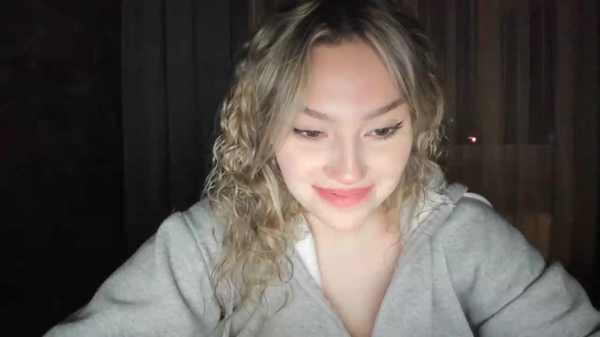 Gallery image thumbnail from Milanana's myfreecams stream on, 06/18/2026, 21:42 image 13 of 20