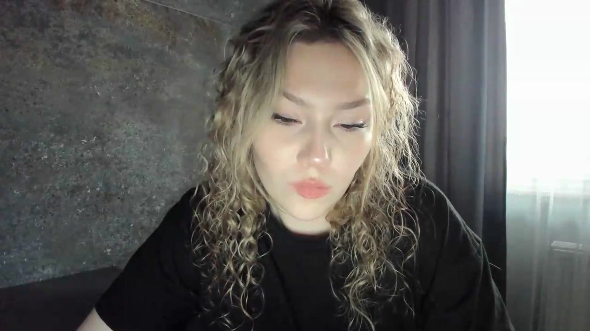 Gallery image thumbnail from Milanana's myfreecams stream on, 06/22/2026, 18:38 image 11 of 20