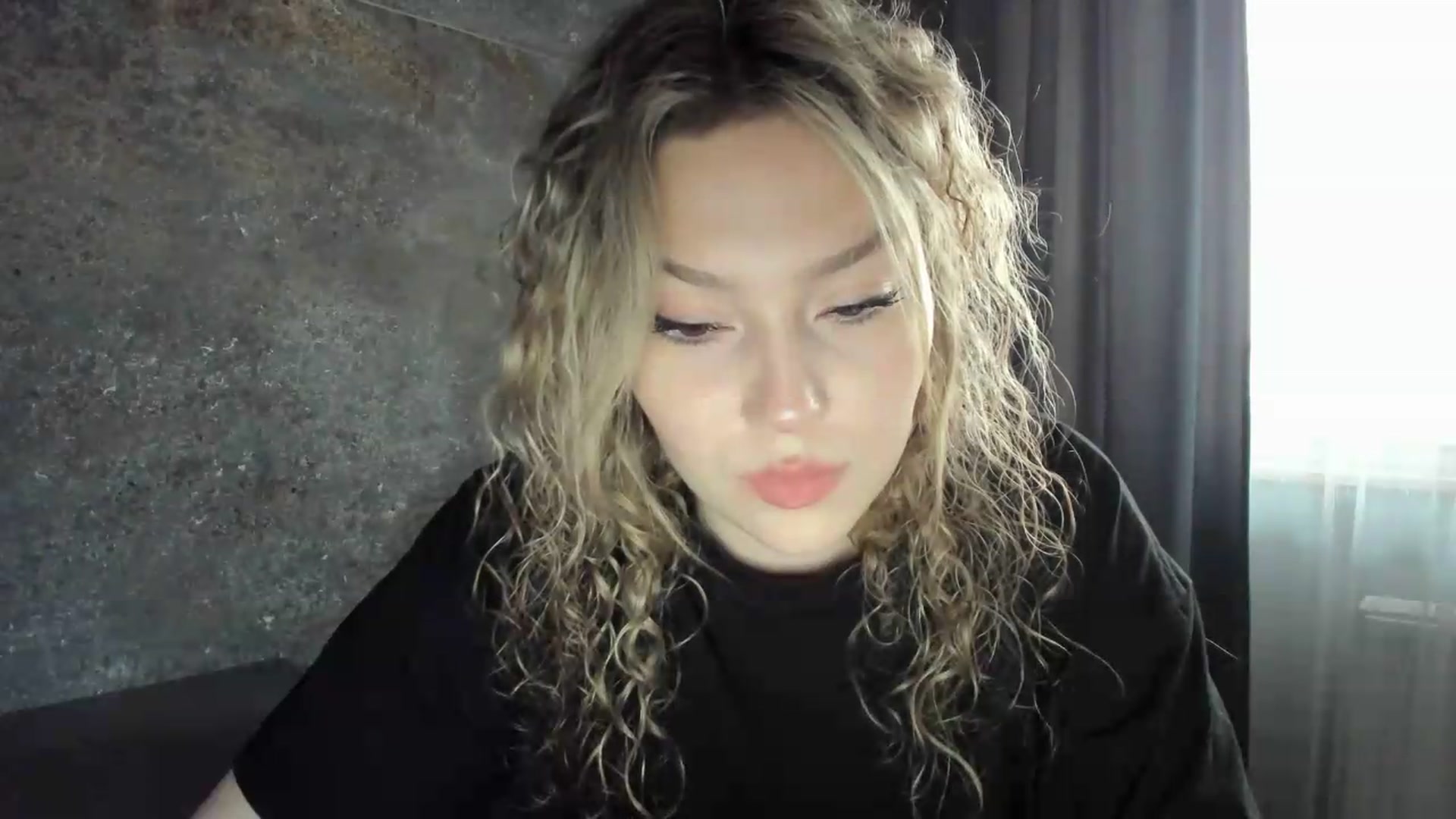 Gallery image thumbnail from Milanana's myfreecams stream on, 06/22/2026, 18:38 image 4 of 20