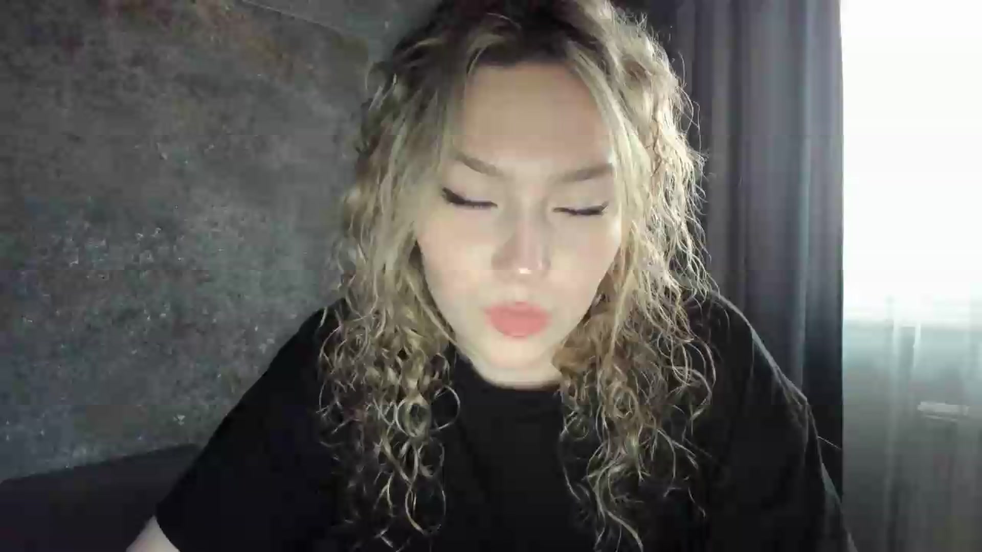Gallery image thumbnail from Milanana's myfreecams stream on, 06/22/2026, 18:38 image 9 of 20