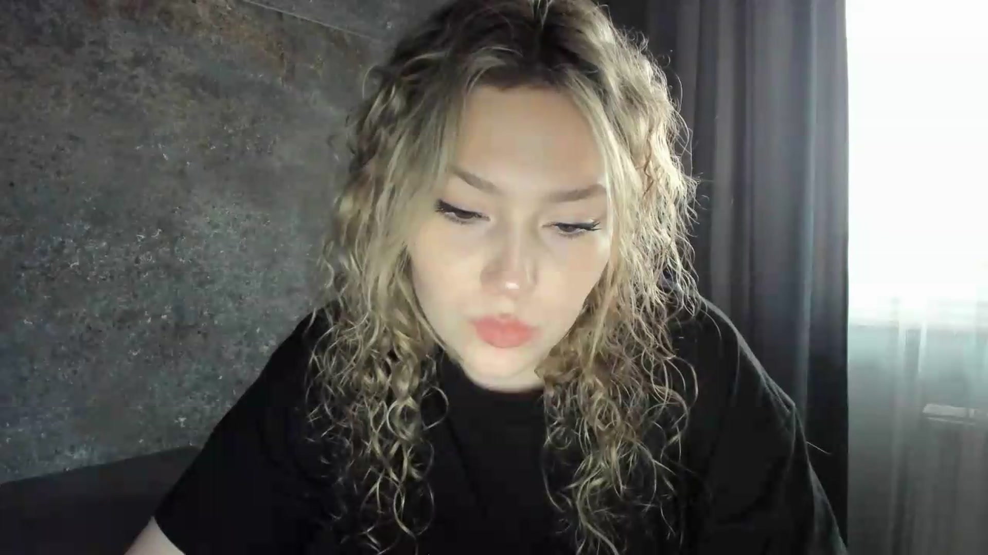 Gallery image thumbnail from Milanana's myfreecams stream on, 06/22/2026, 18:38 image 8 of 20