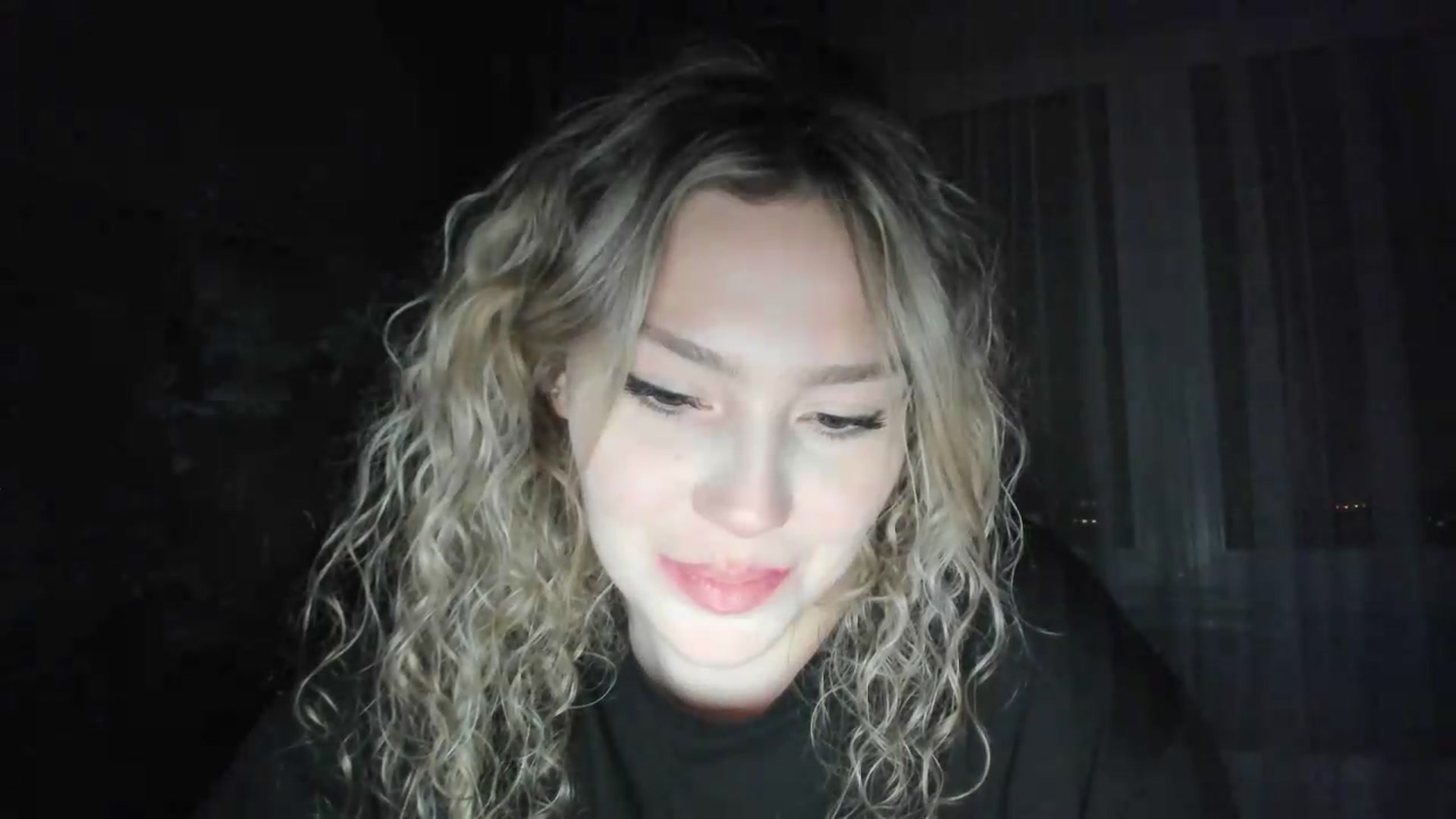 Gallery image thumbnail from Milanana's myfreecams stream on, 06/25/2026, 20:42 image 12 of 20