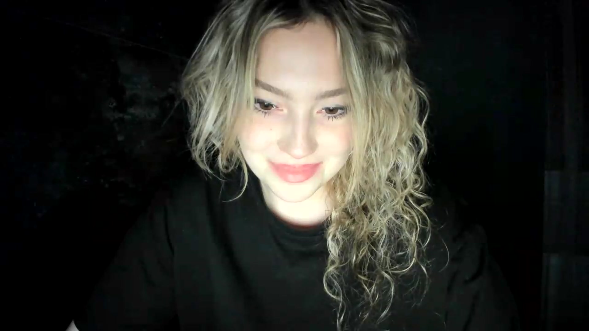 Gallery image thumbnail from Milanana's myfreecams stream on, 07/04/2026, 21:03 image 14 of 20