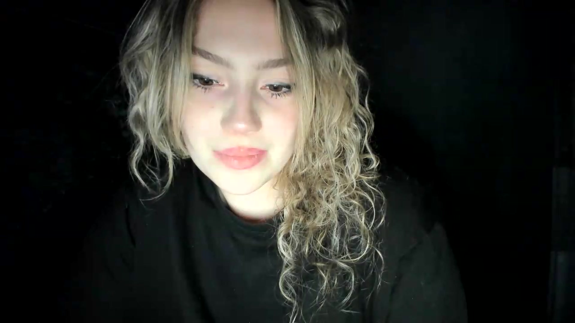 Gallery image thumbnail from Milanana's myfreecams stream on, 07/04/2026, 21:03 image 18 of 20
