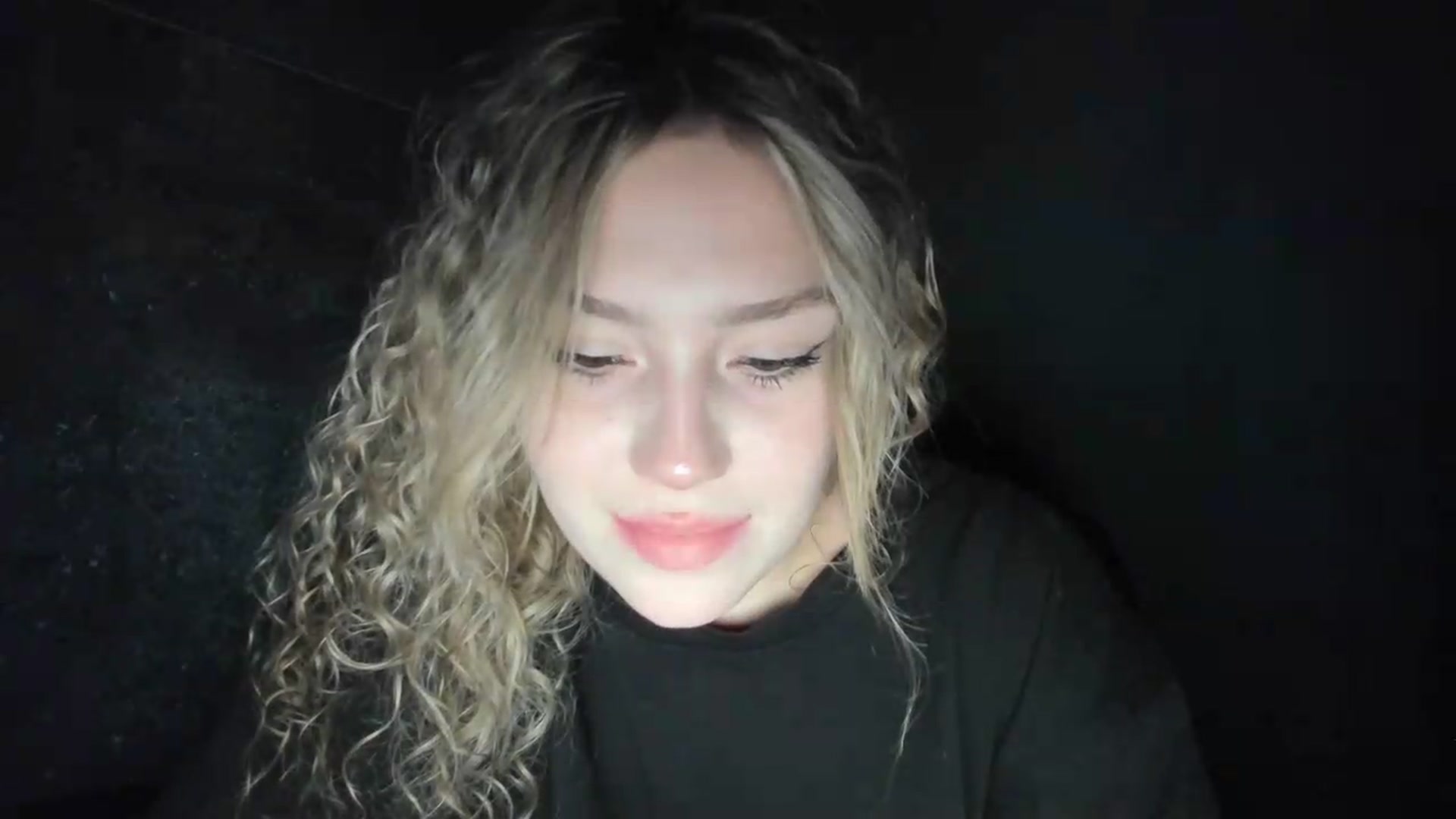 Gallery image thumbnail from Milanana's myfreecams stream on, 07/09/2026, 20:48 image 4 of 20