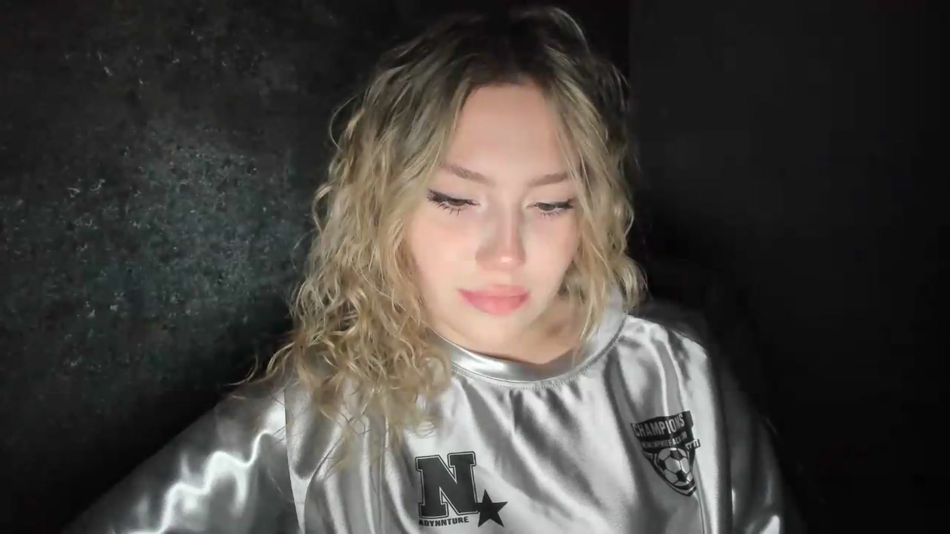 Gallery image thumbnail from Milanana's myfreecams stream on, 07/11/2026, 21:02 image 12 of 20
