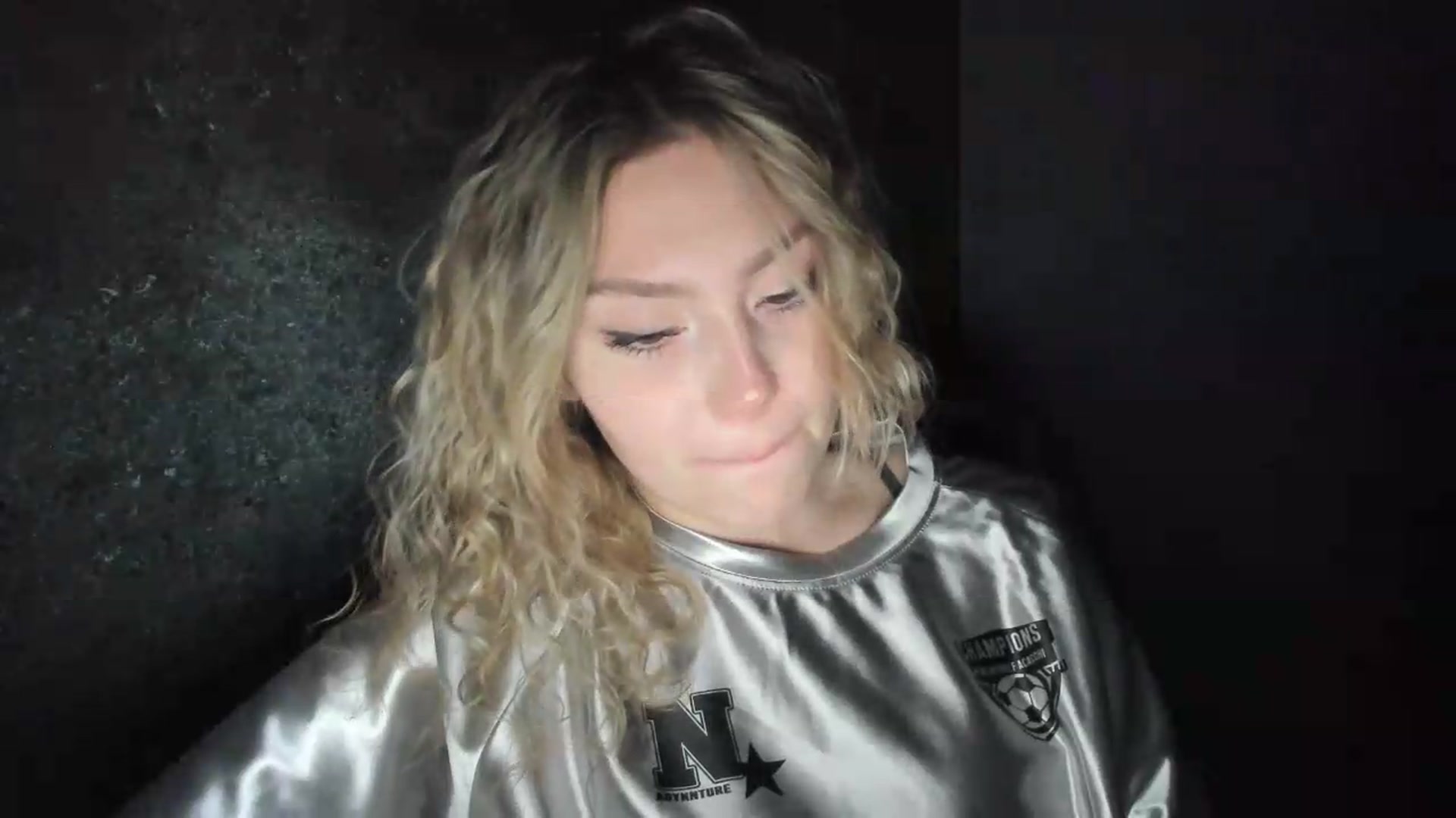 Gallery image thumbnail from Milanana's myfreecams stream on, 07/11/2026, 21:02 image 18 of 20