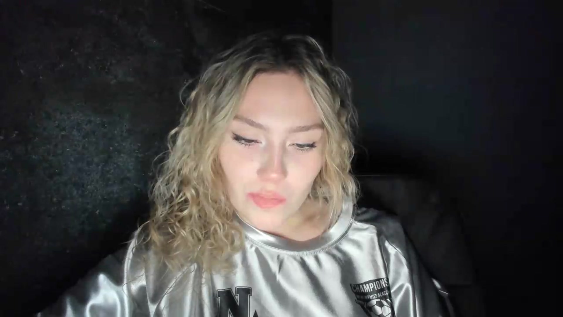 Gallery image thumbnail from Milanana's myfreecams stream on, 07/11/2026, 21:02 image 9 of 20