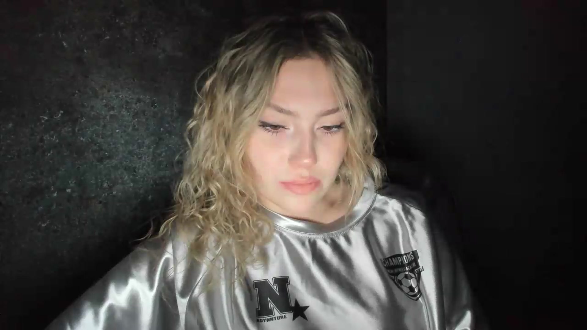 Gallery image thumbnail from Milanana's myfreecams stream on, 07/11/2026, 21:02 image 16 of 20