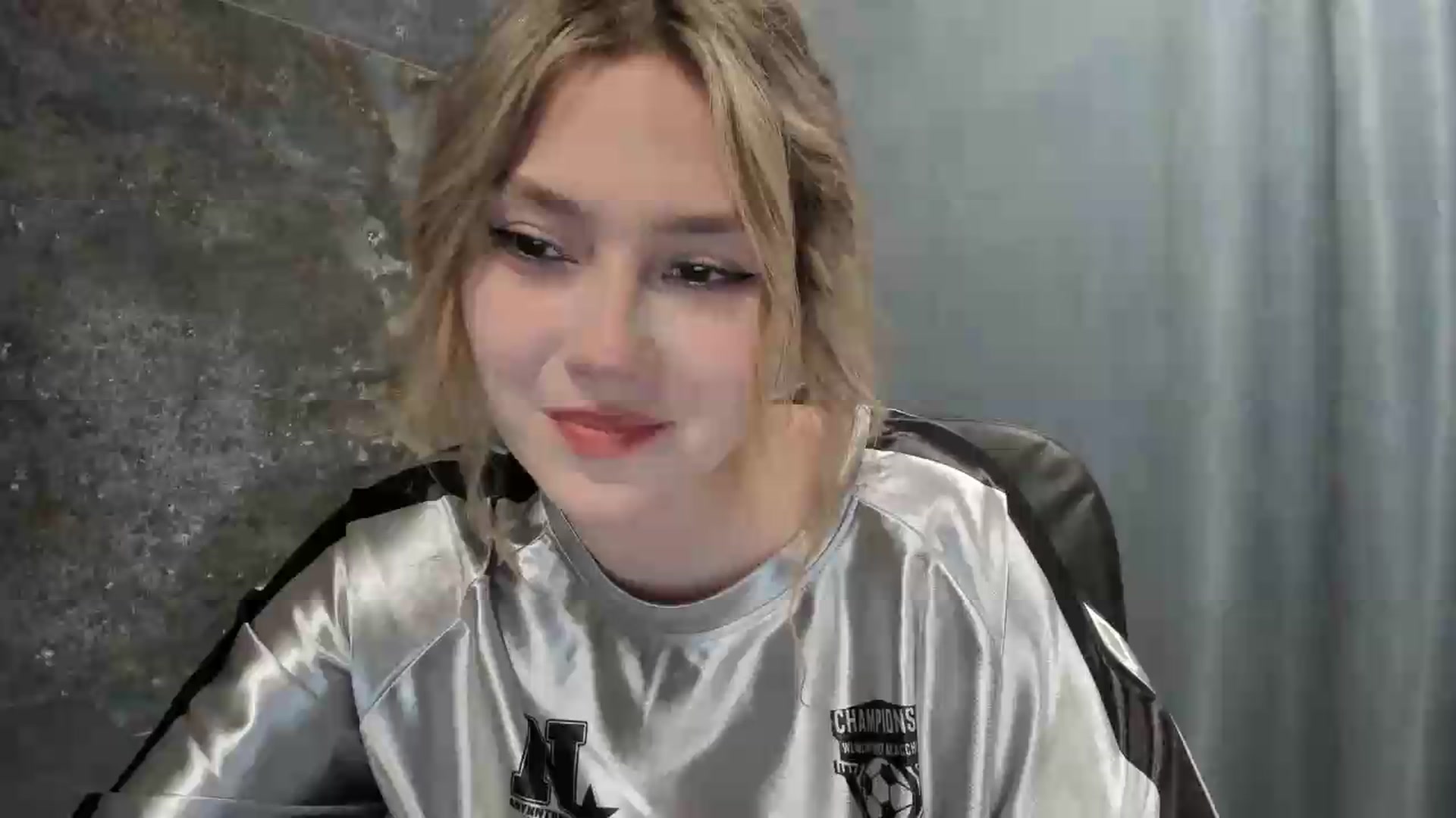 Gallery image thumbnail from Milanana's myfreecams stream on, 07/12/2026, 20:03 image 1 of 20
