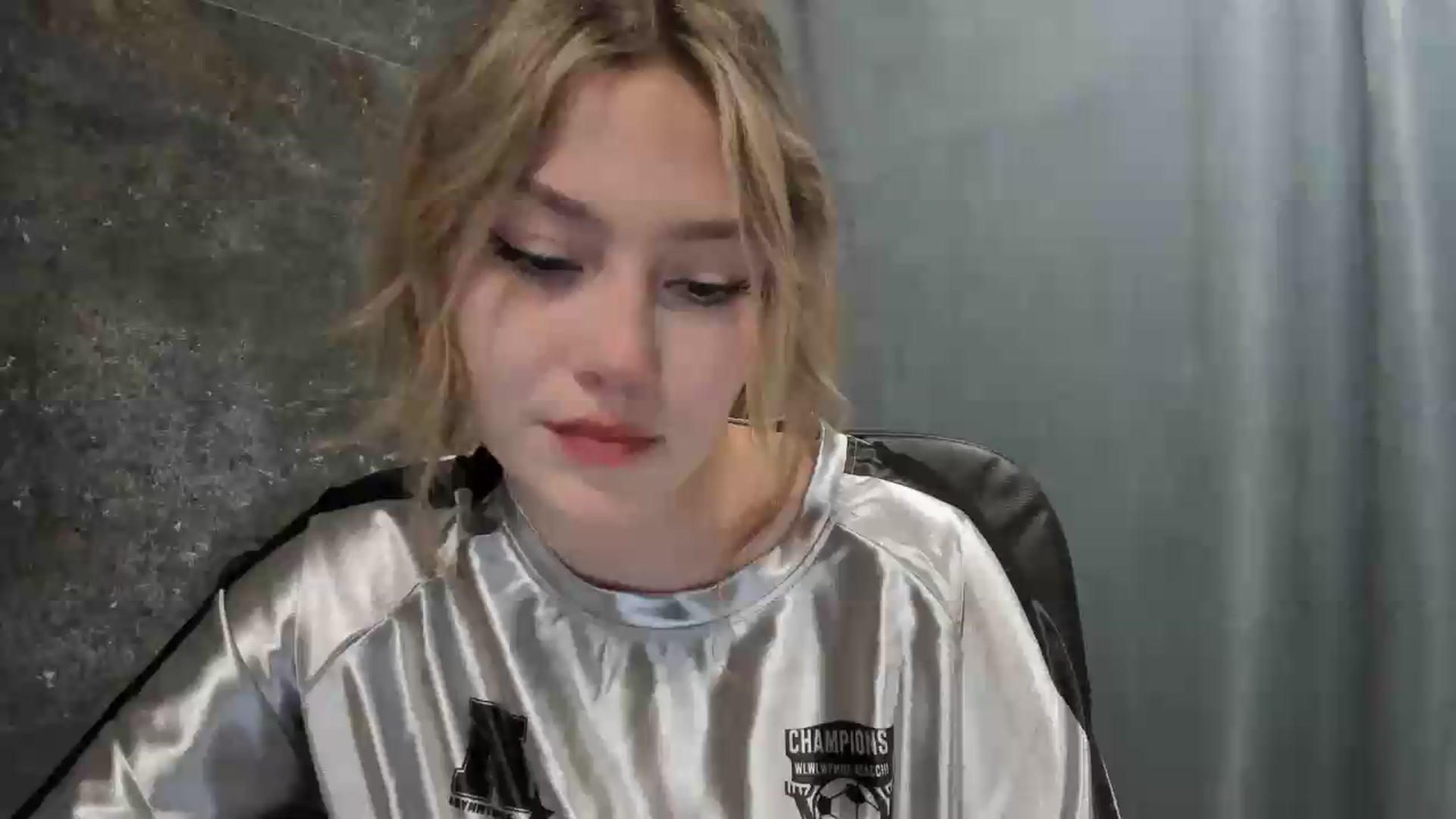 Gallery image thumbnail from Milanana's myfreecams stream on, 07/12/2026, 20:03 image 9 of 20
