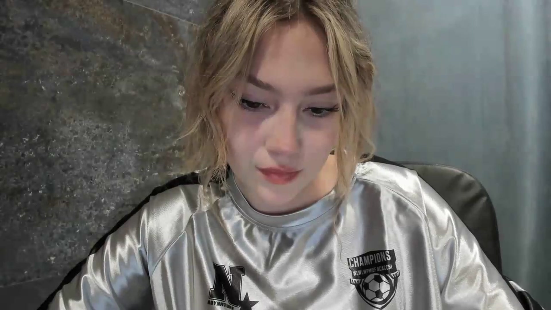 Gallery image thumbnail from Milanana's myfreecams stream on, 07/12/2026, 20:03 image 6 of 20