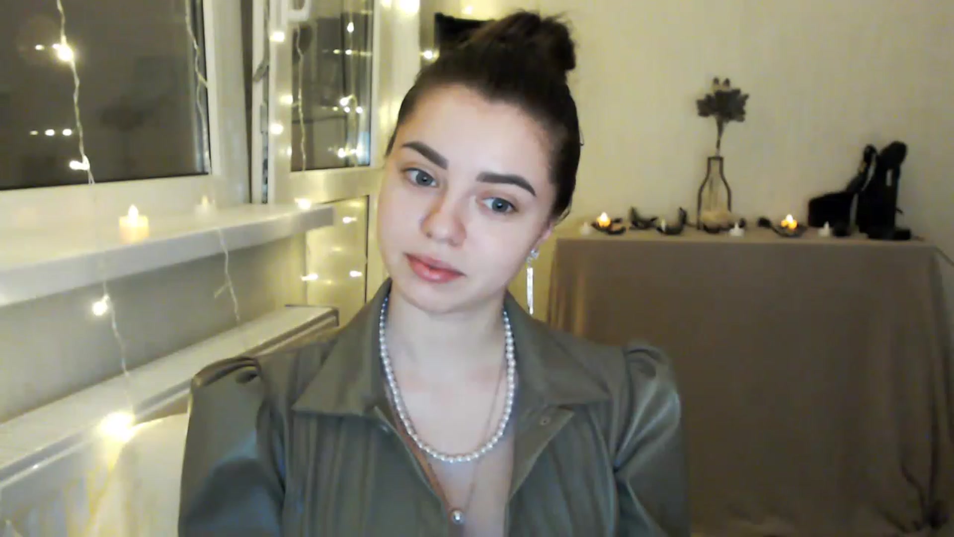 Gallery image thumbnail from Milania_foxy's myfreecams stream on, 03/06/2023, 19:05 image 3 of 20