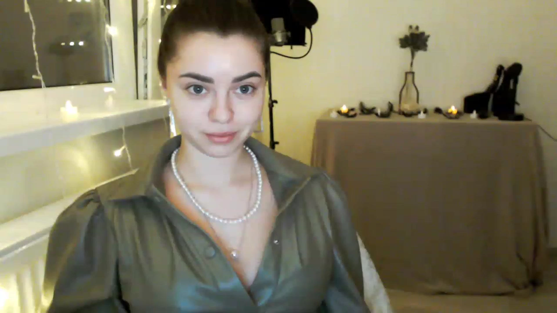 Gallery image thumbnail from Milania_foxy's myfreecams stream on, 03/06/2023, 19:05 image 19 of 20