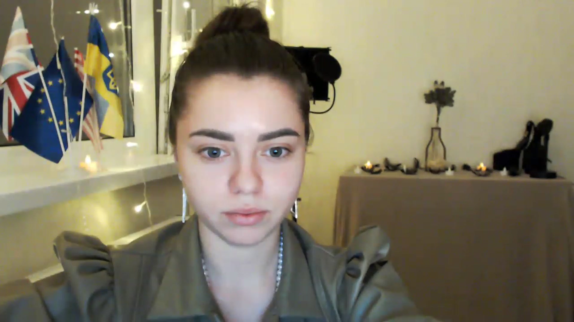 Gallery image thumbnail from Milania_foxy's myfreecams stream on, 03/06/2023, 21:41 image 16 of 20
