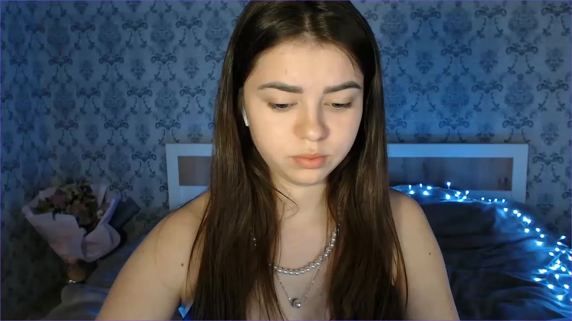 Gallery image thumbnail from Milania_foxy's myfreecams stream on, 04/29/2023, 18:45 image 8 of 20
