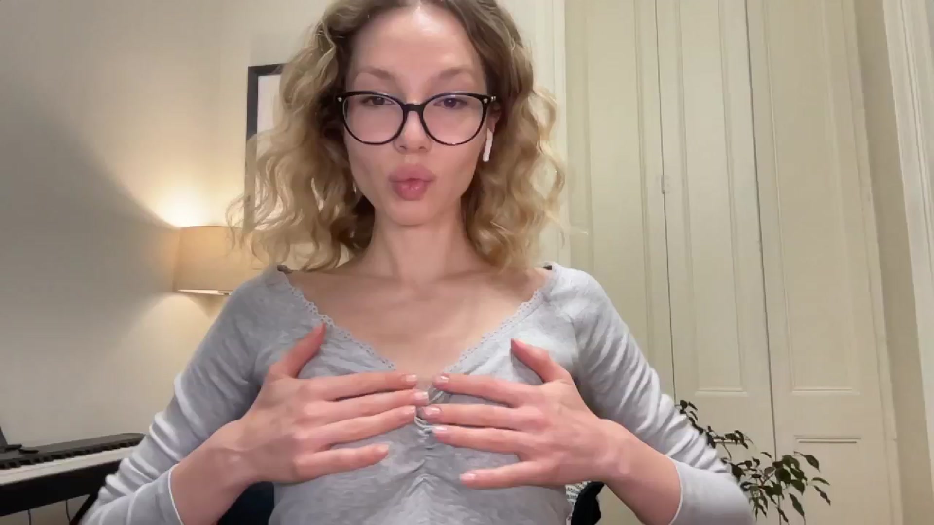 Gallery image thumbnail from Milayah's myfreecams stream on, 10/23/2025, 16:39 image 1 of 20