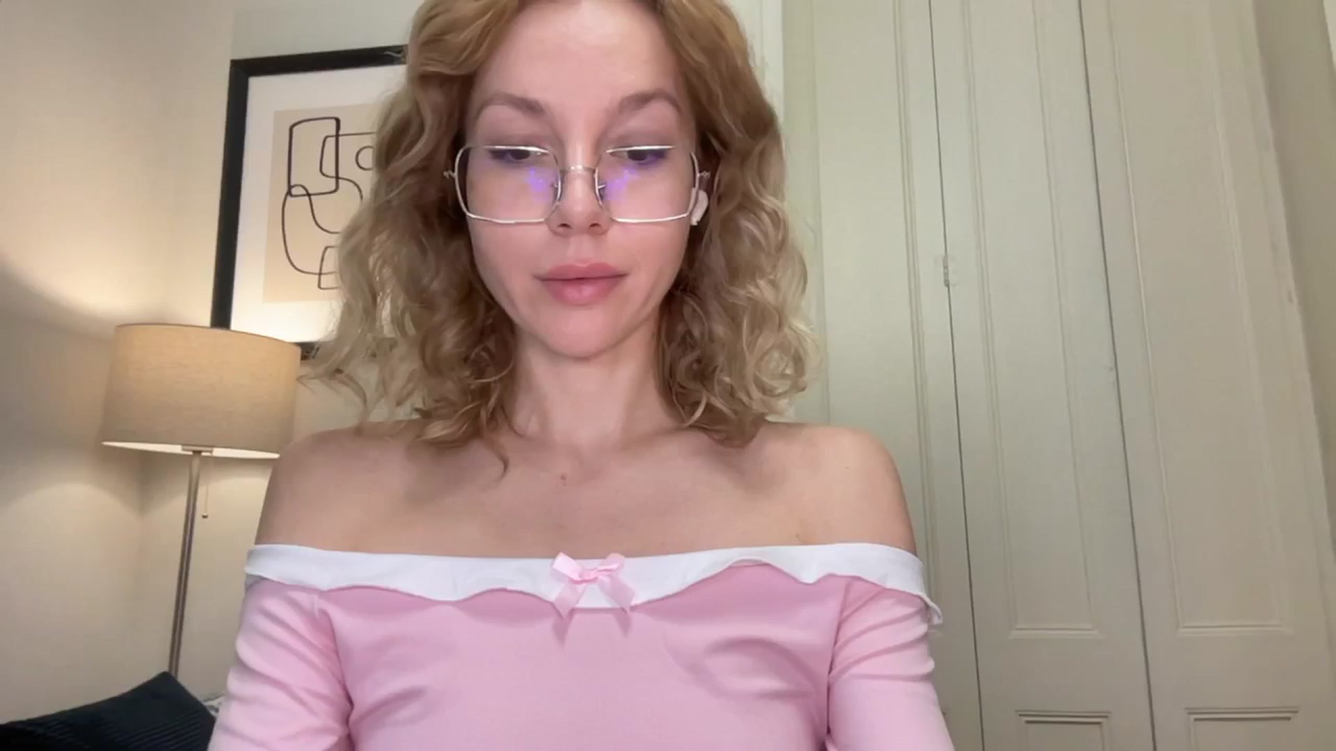 Gallery image thumbnail from Milayah's myfreecams stream on, 12/10/2025, 15:48 image 10 of 20