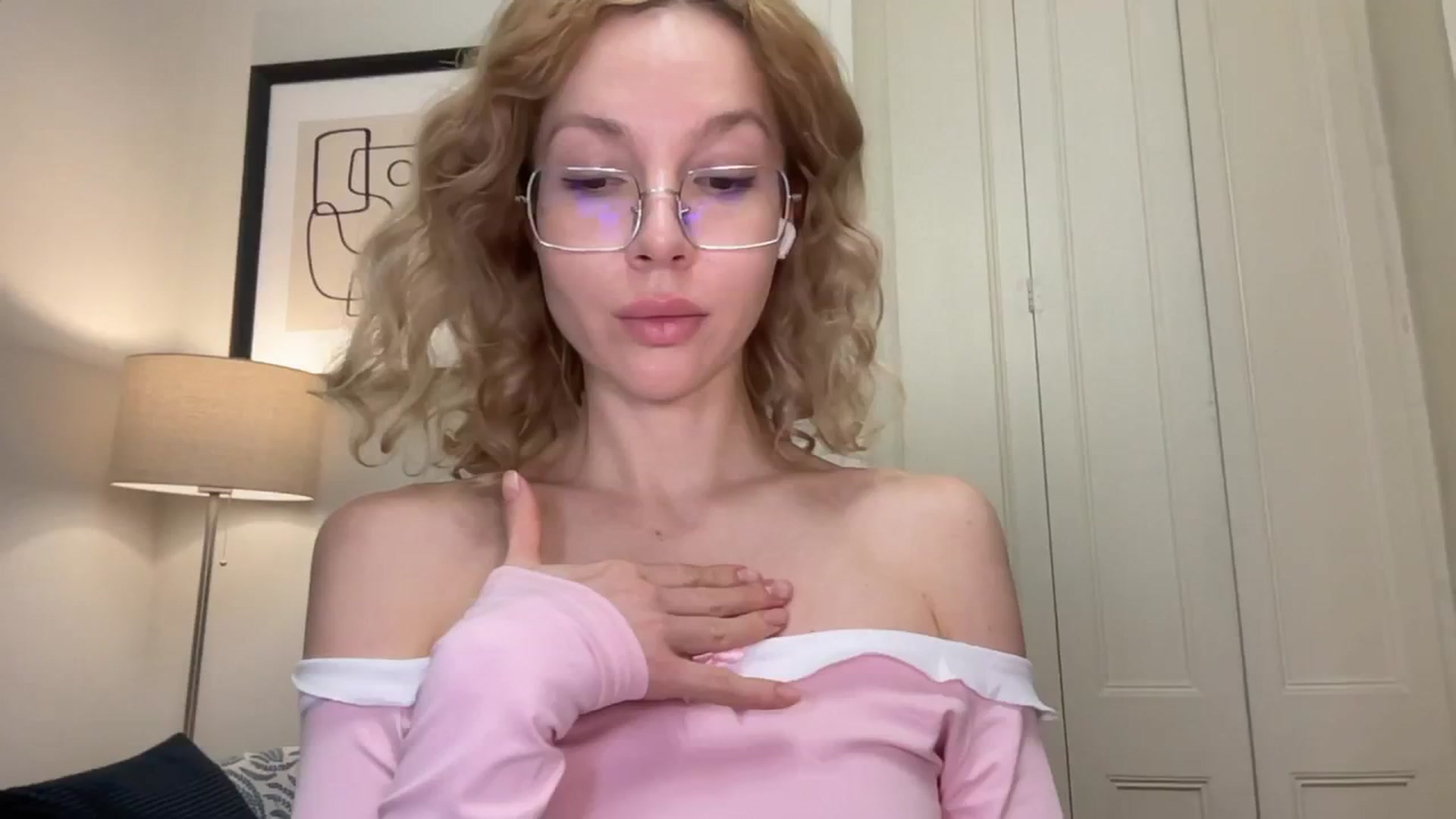 Gallery image thumbnail from Milayah's myfreecams stream on, 12/10/2025, 15:48 image 13 of 20