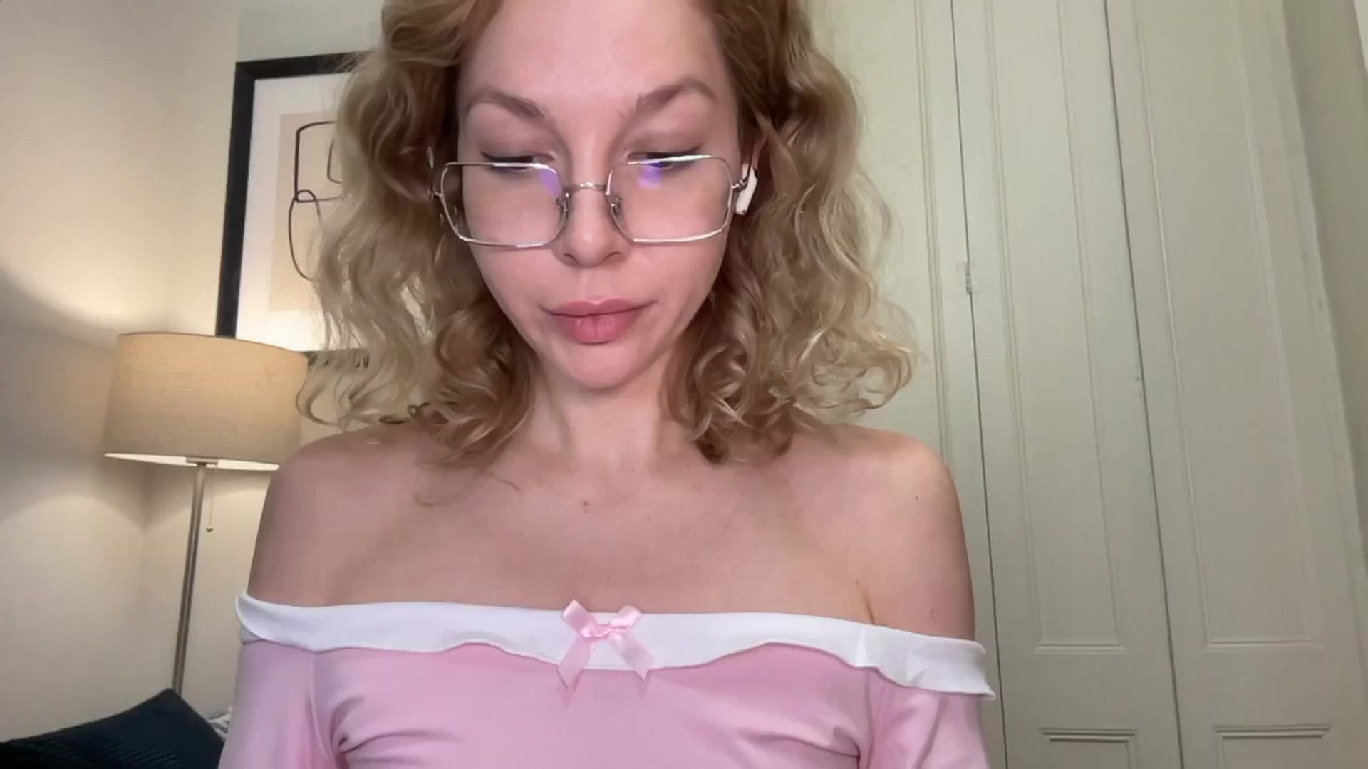 Gallery image thumbnail from Milayah's myfreecams stream on, 12/10/2025, 15:48 image 2 of 20