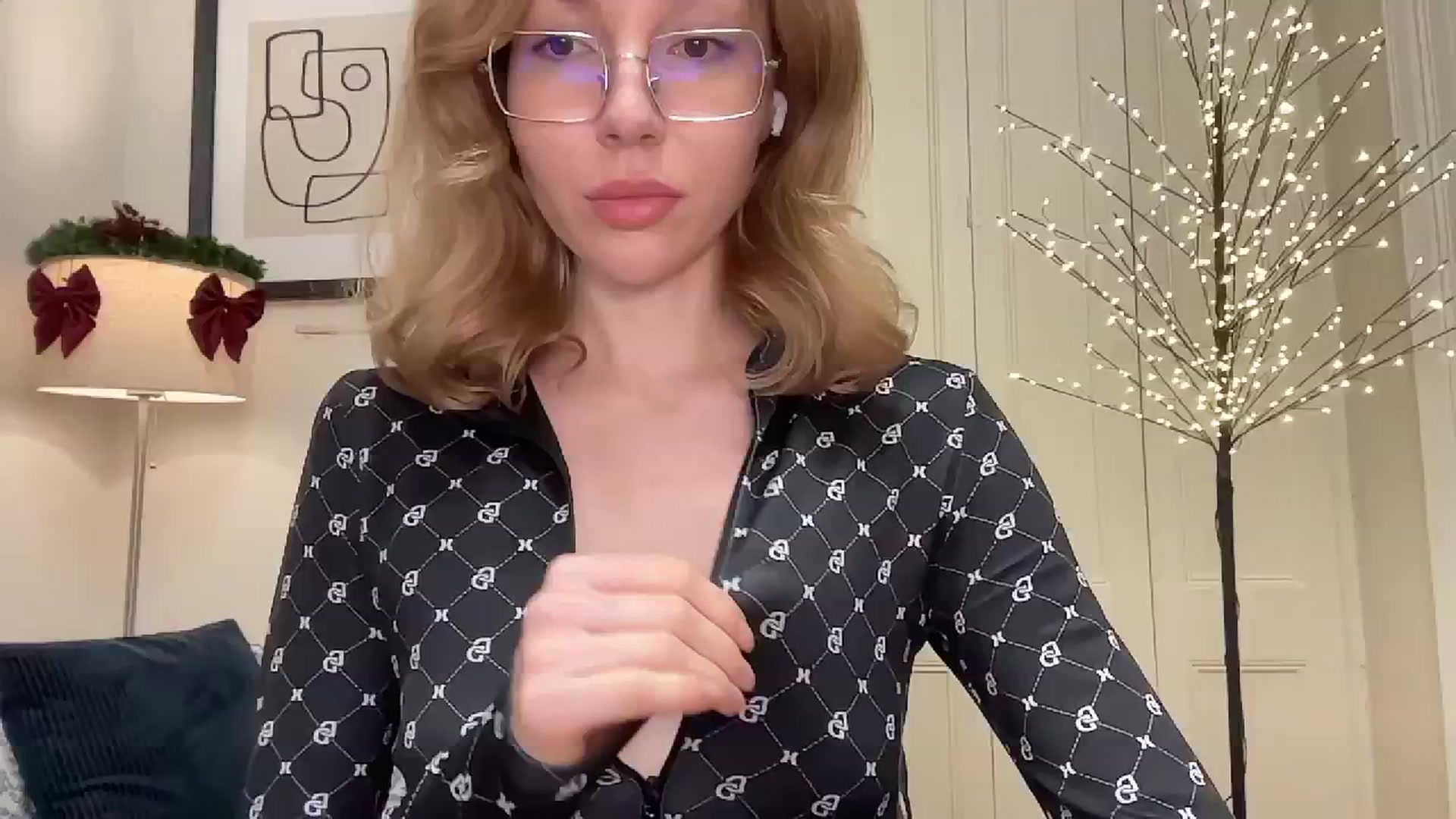 Gallery image thumbnail from Milayah's myfreecams stream on, 12/21/2025, 16:39 image 1 of 20