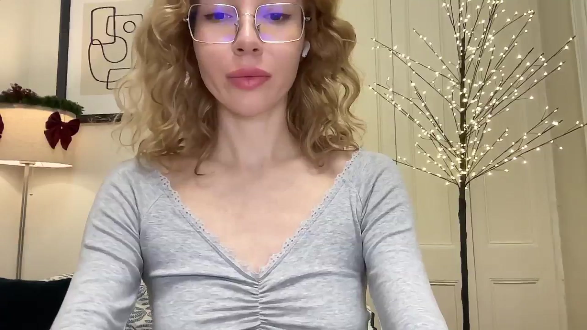 Gallery image thumbnail from Milayah's myfreecams stream on, 12/27/2025, 18:33 image 4 of 20