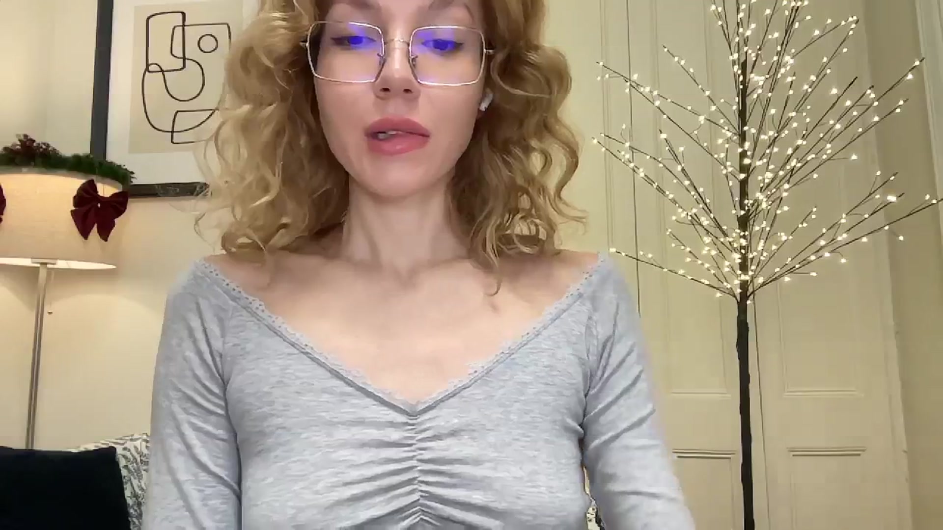 Gallery image thumbnail from Milayah's myfreecams stream on, 12/27/2025, 18:33 image 5 of 20
