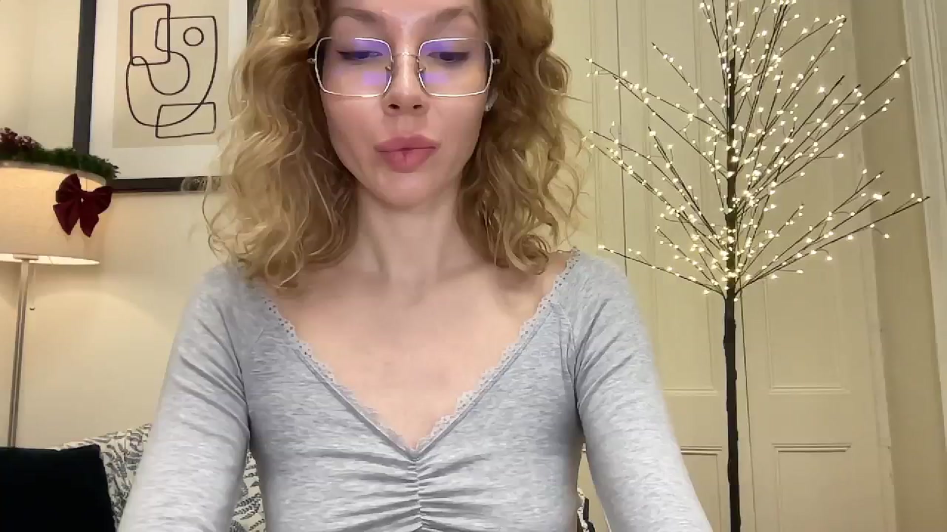 Gallery image thumbnail from Milayah's myfreecams stream on, 12/27/2025, 19:43 image 8 of 20