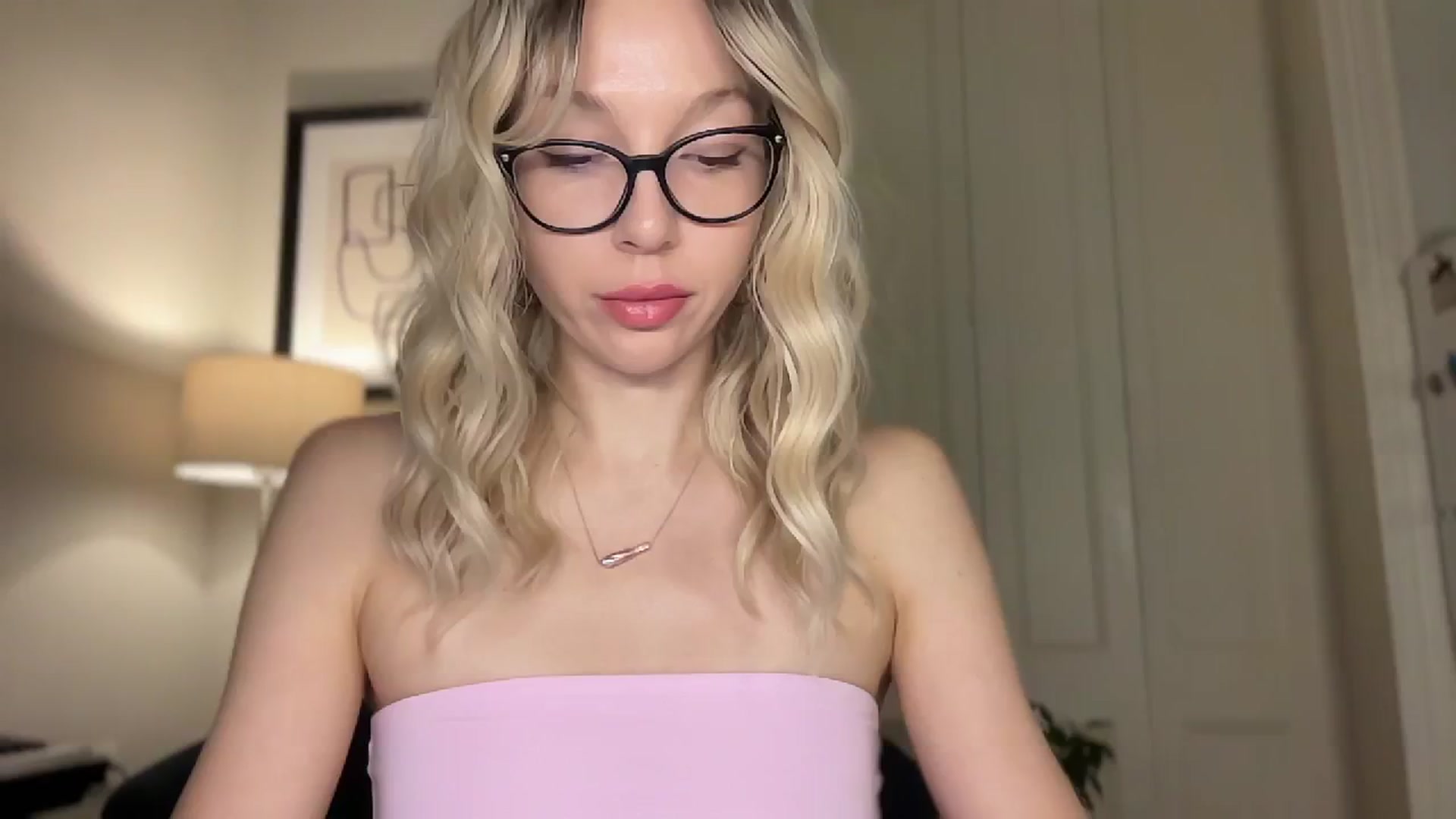 Gallery image thumbnail from Milayah's myfreecams stream on, 03/25/2026, 17:06 image 2 of 20
