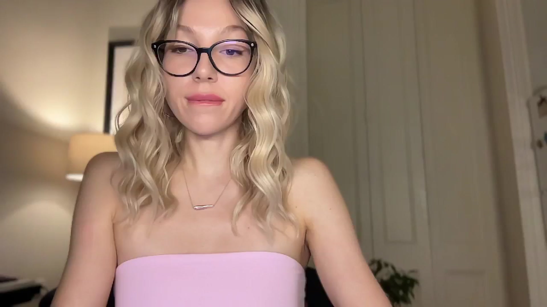 Gallery image thumbnail from Milayah's myfreecams stream on, 03/25/2026, 17:06 image 14 of 20