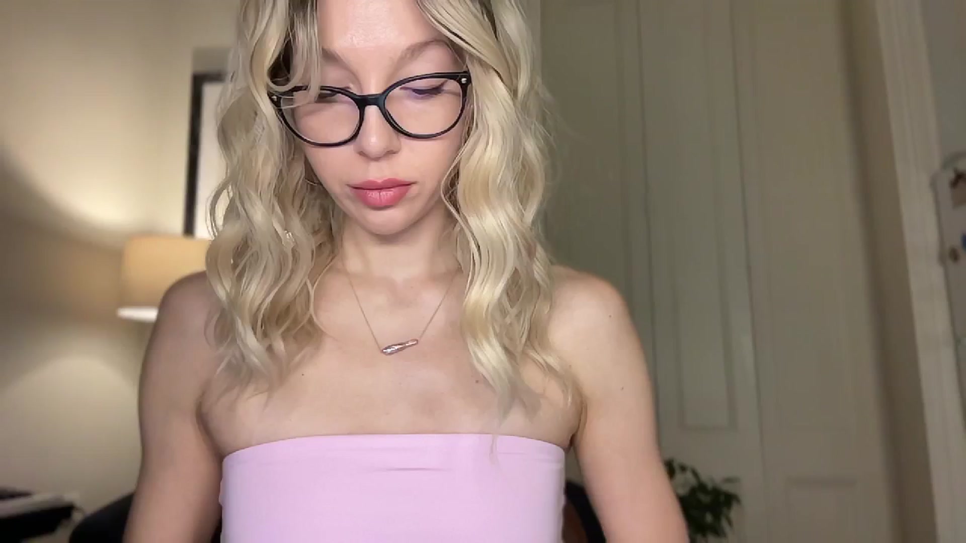 Gallery image thumbnail from Milayah's myfreecams stream on, 03/25/2026, 17:06 image 10 of 20