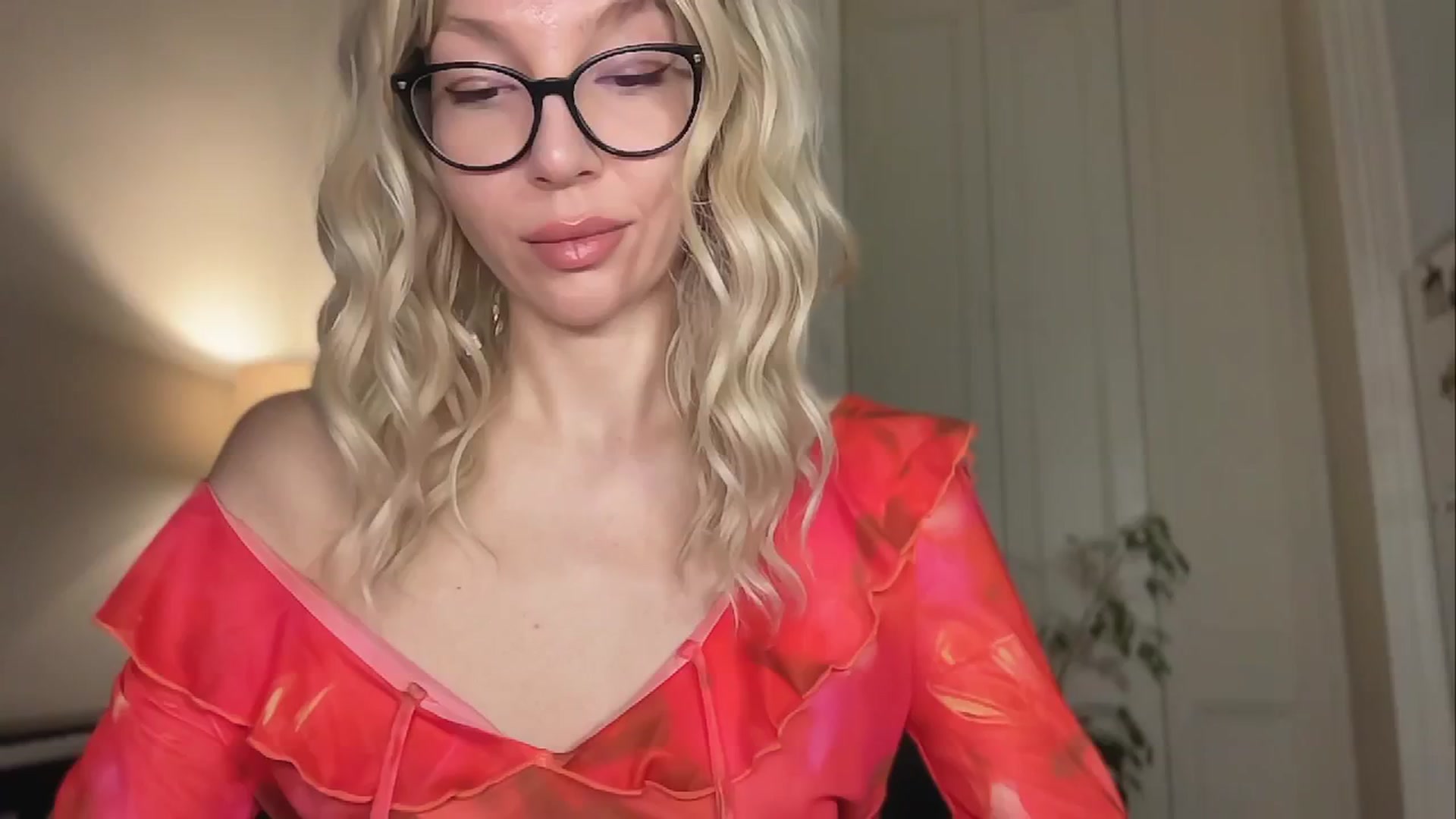 Gallery image thumbnail from Milayah's myfreecams stream on, 04/22/2026, 19:01 image 1 of 20