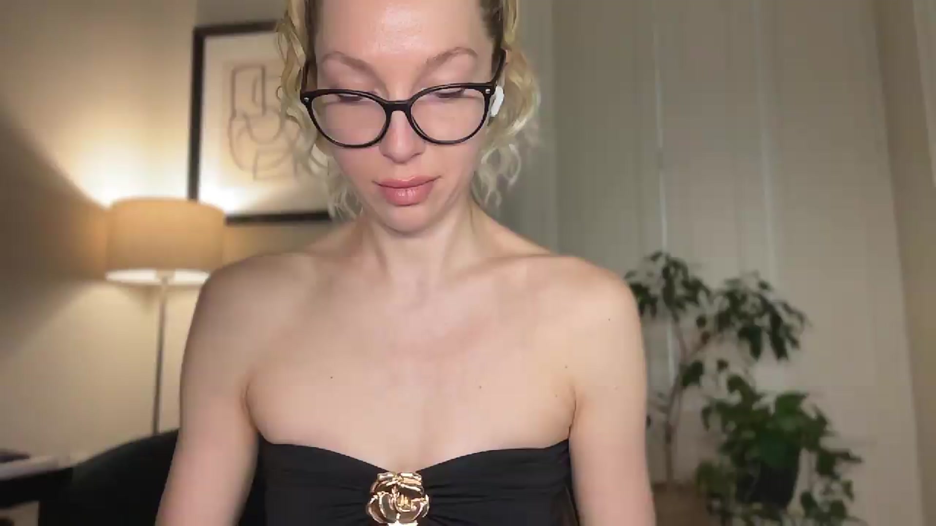 Gallery image thumbnail from Milayah's myfreecams stream on, 05/13/2026, 14:05 image 2 of 20