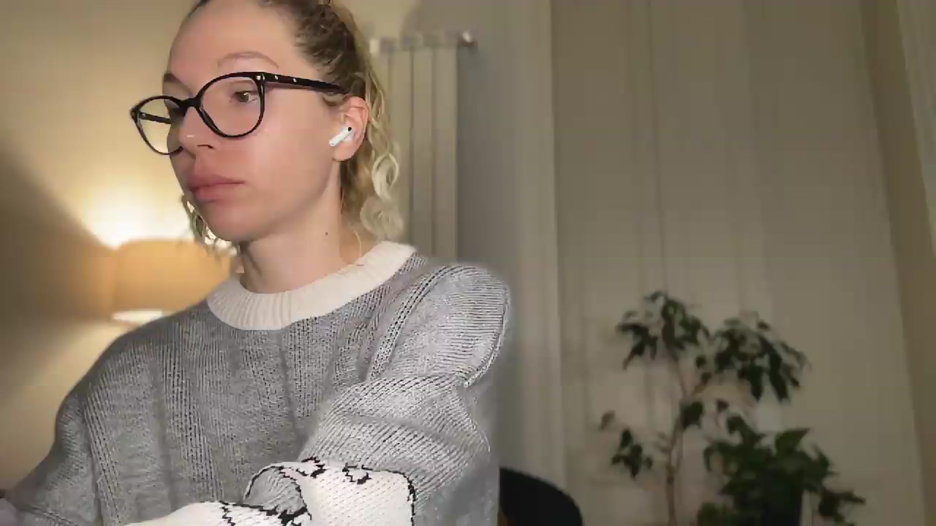 Gallery image thumbnail from Milayah's myfreecams stream on, 05/13/2026, 16:33 image 8 of 20