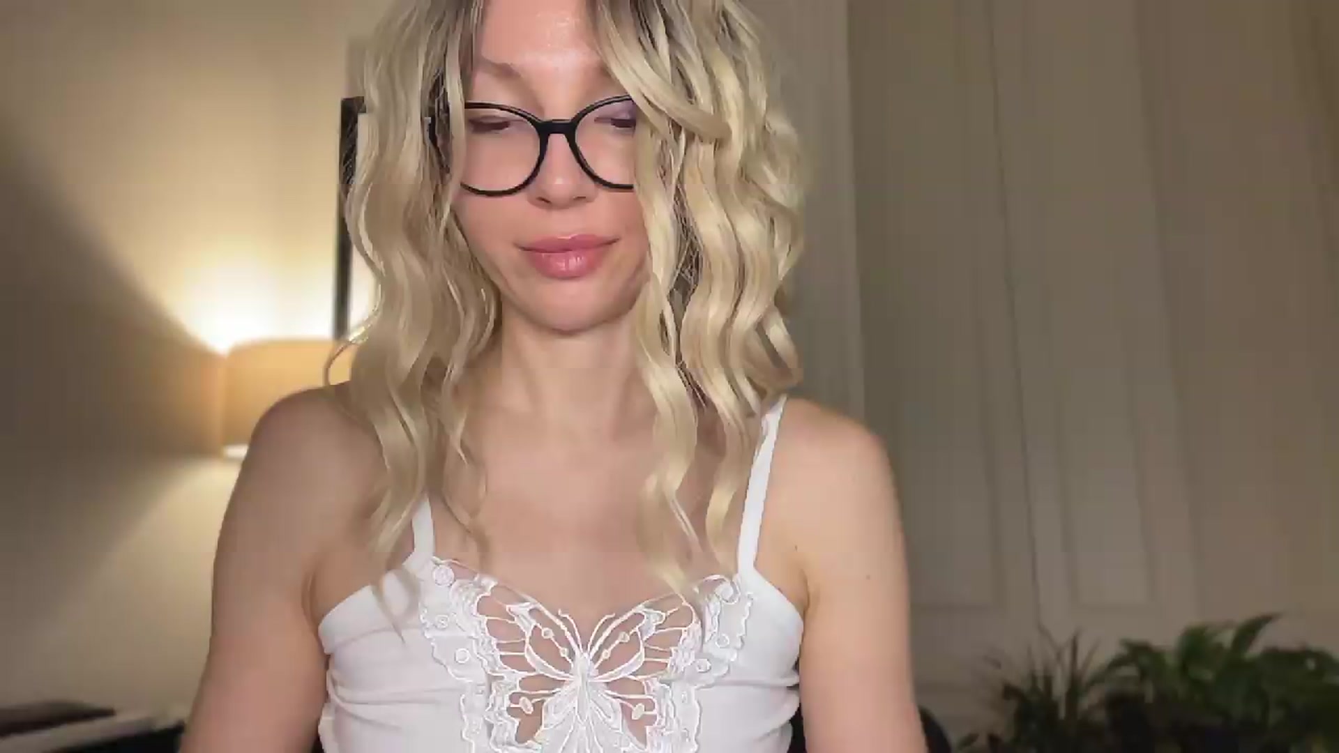Gallery image thumbnail from Milayah's myfreecams stream on, 05/30/2026, 18:07 image 12 of 20