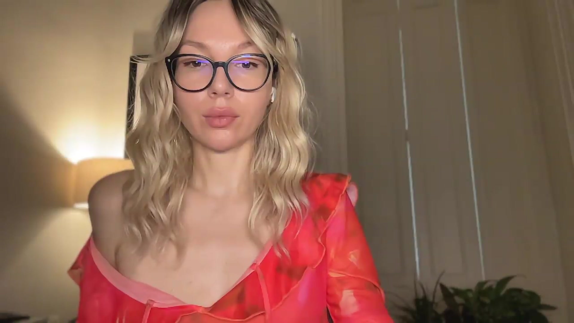 Gallery image thumbnail from Milayah's myfreecams stream on, 06/19/2026, 16:14 image 2 of 20