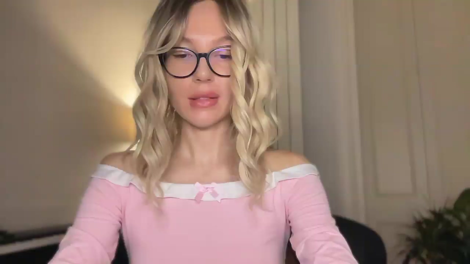 Gallery image thumbnail from Milayah's myfreecams stream on, 07/09/2026, 18:30 image 14 of 20