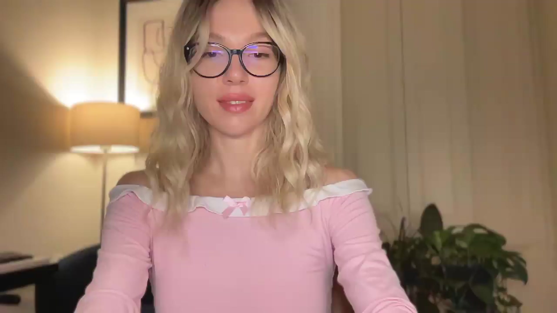 Gallery image thumbnail from Milayah's myfreecams stream on, 08/25/2026, 17:10 image 7 of 20