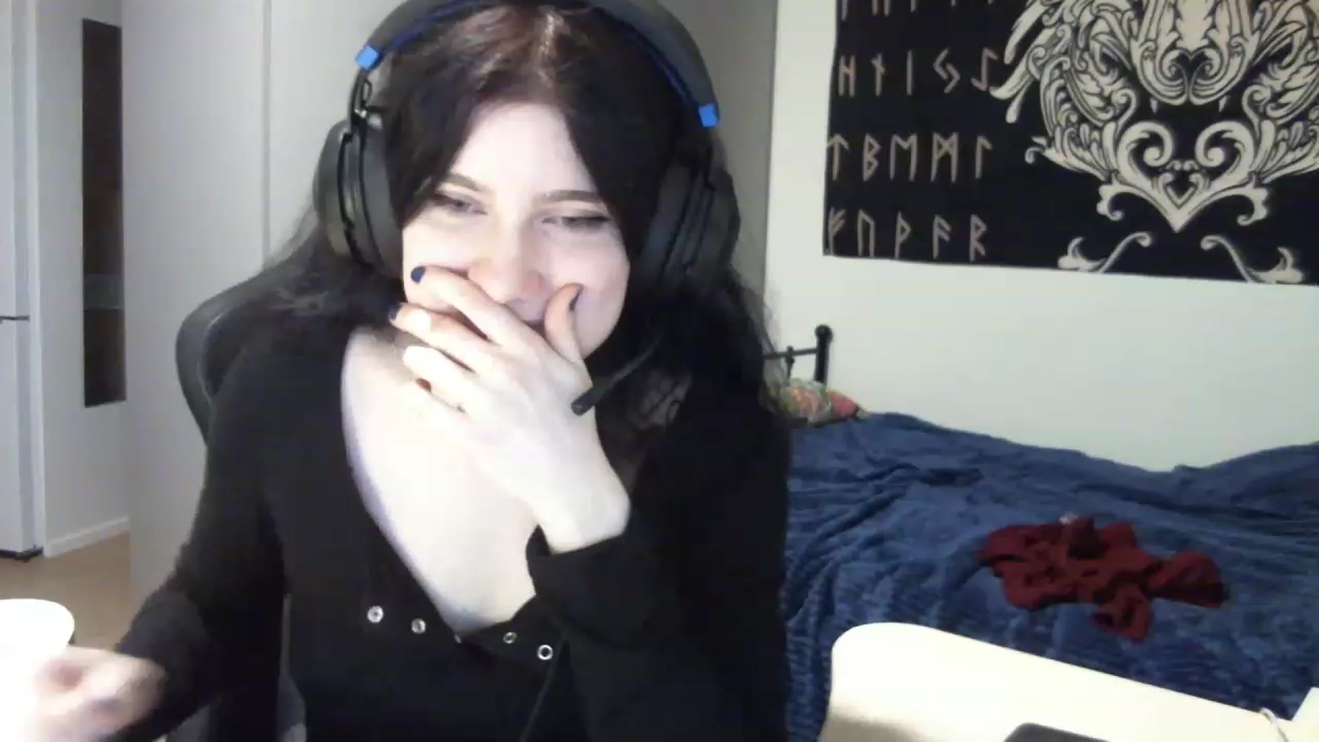 Gallery image thumbnail from MilenaHardy's myfreecams stream on, 11/17/2022, 14:21 image 2 of 20