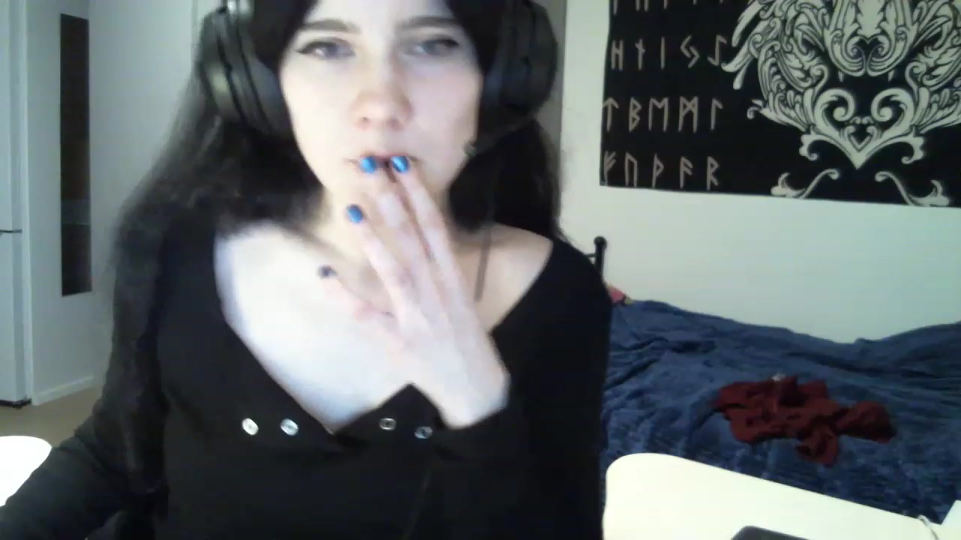 Gallery image thumbnail from MilenaHardy's myfreecams stream on, 11/17/2022, 14:21 image 11 of 20