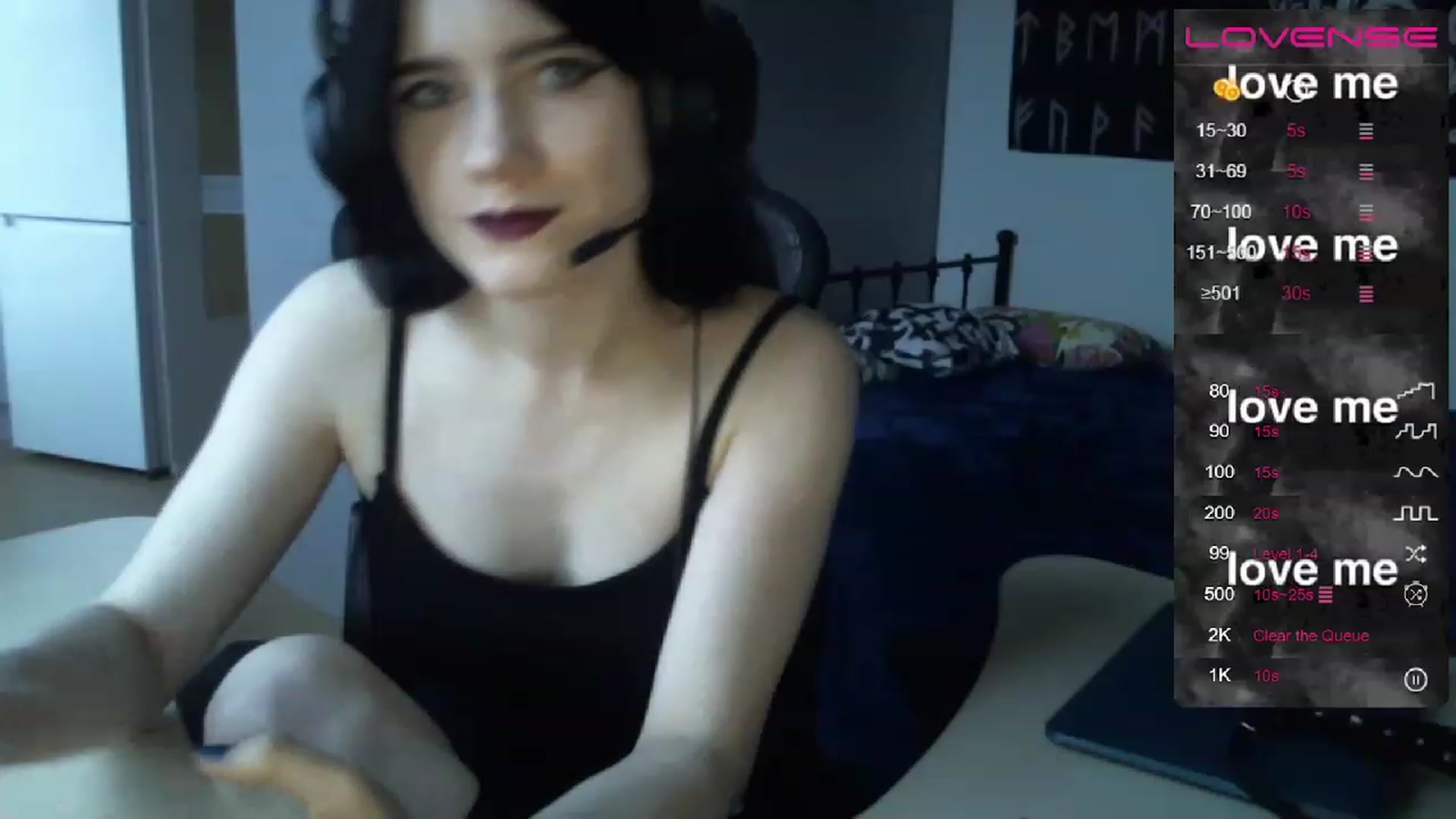 Gallery image thumbnail from MilenaHardy's myfreecams stream on, 11/21/2022, 12:22 image 13 of 20