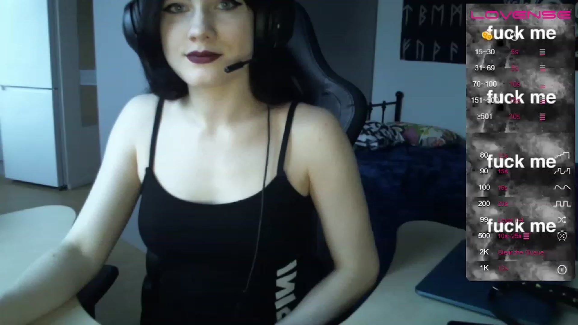 Gallery image thumbnail from MilenaHardy's myfreecams stream on, 11/21/2022, 12:22 image 11 of 20