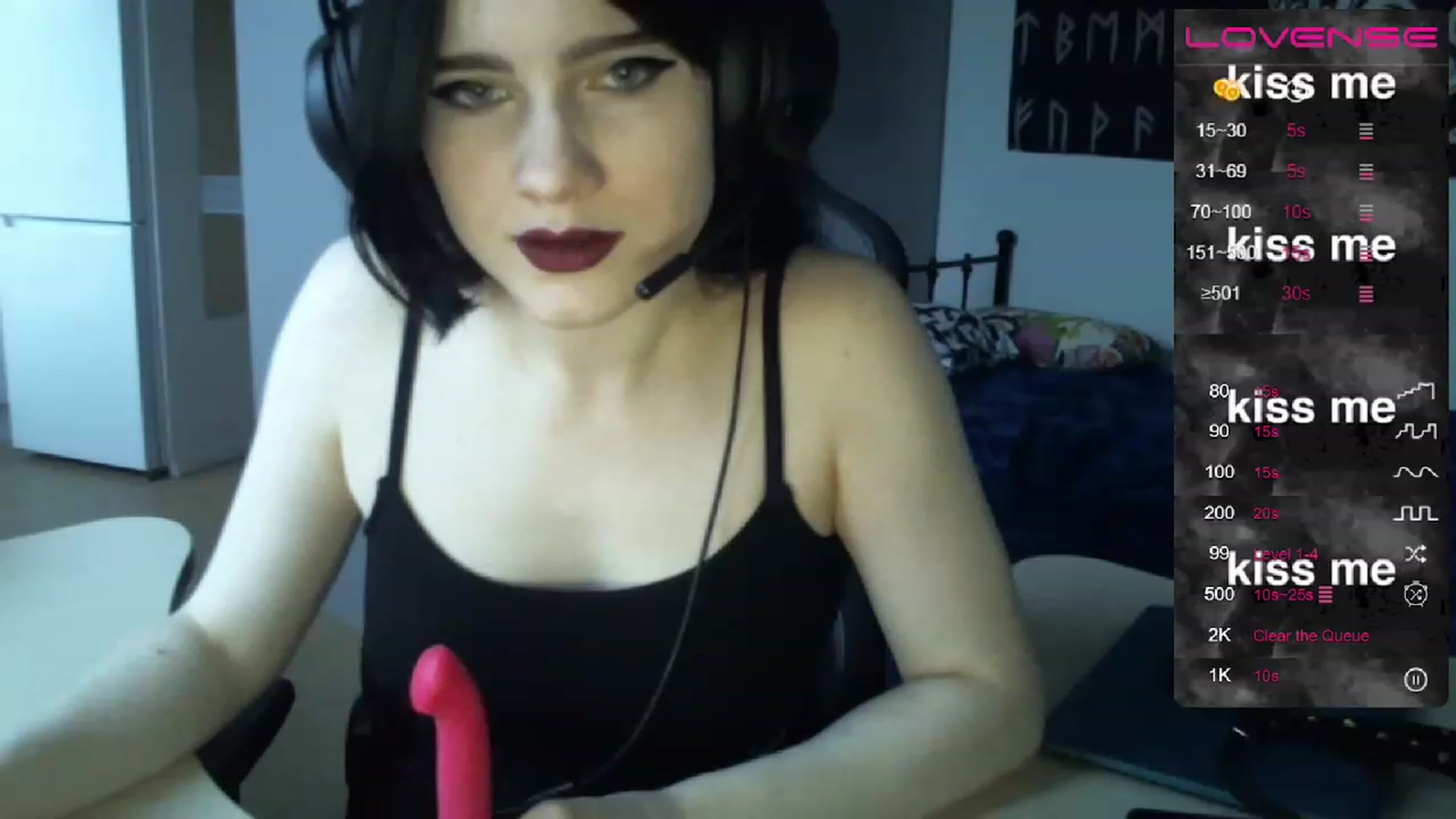 Gallery image thumbnail from MilenaHardy's myfreecams stream on, 11/21/2022, 12:22 image 10 of 20