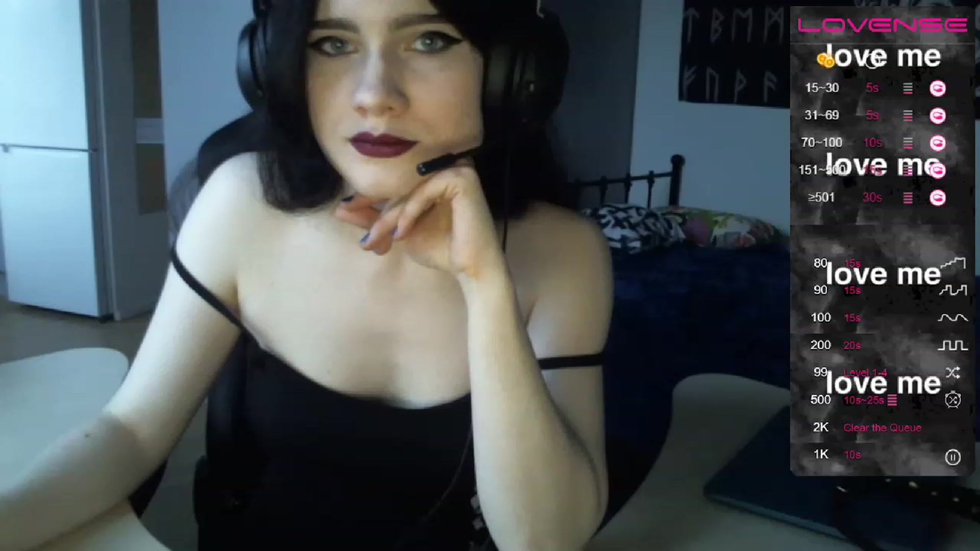 Gallery image thumbnail from MilenaHardy's myfreecams stream on, 11/21/2022, 12:22 image 17 of 20