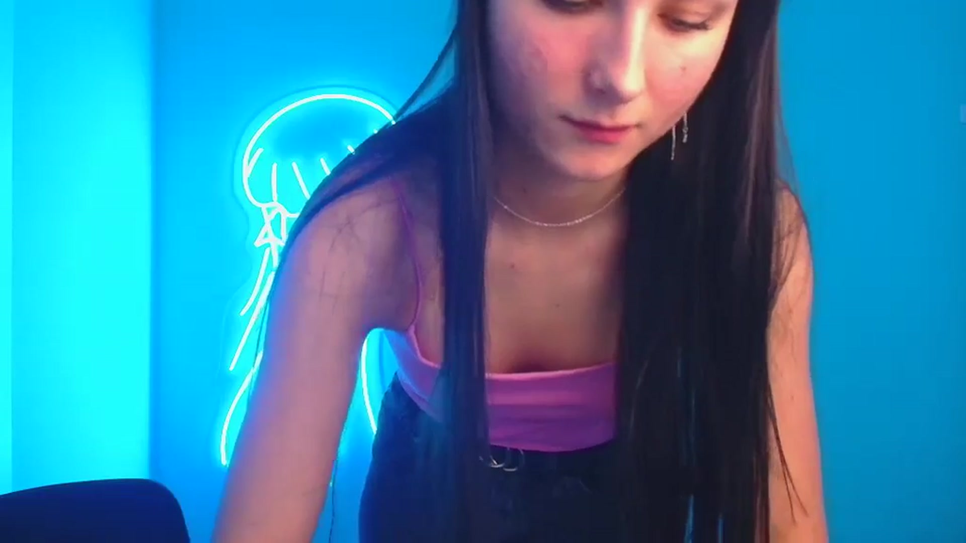 Gallery image thumbnail from MilenaLune's myfreecams stream on, 06/26/2025, 13:21 image 15 of 20