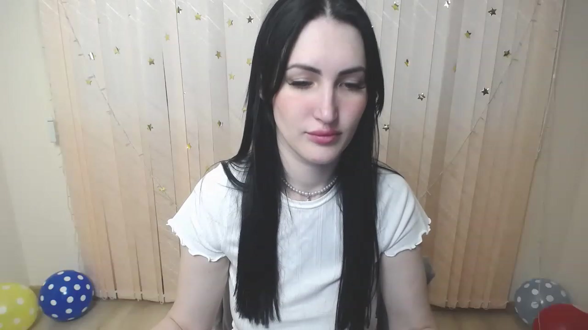 Gallery image thumbnail from MilenaXo_'s myfreecams stream on, 11/20/2022, 21:57 image 17 of 20