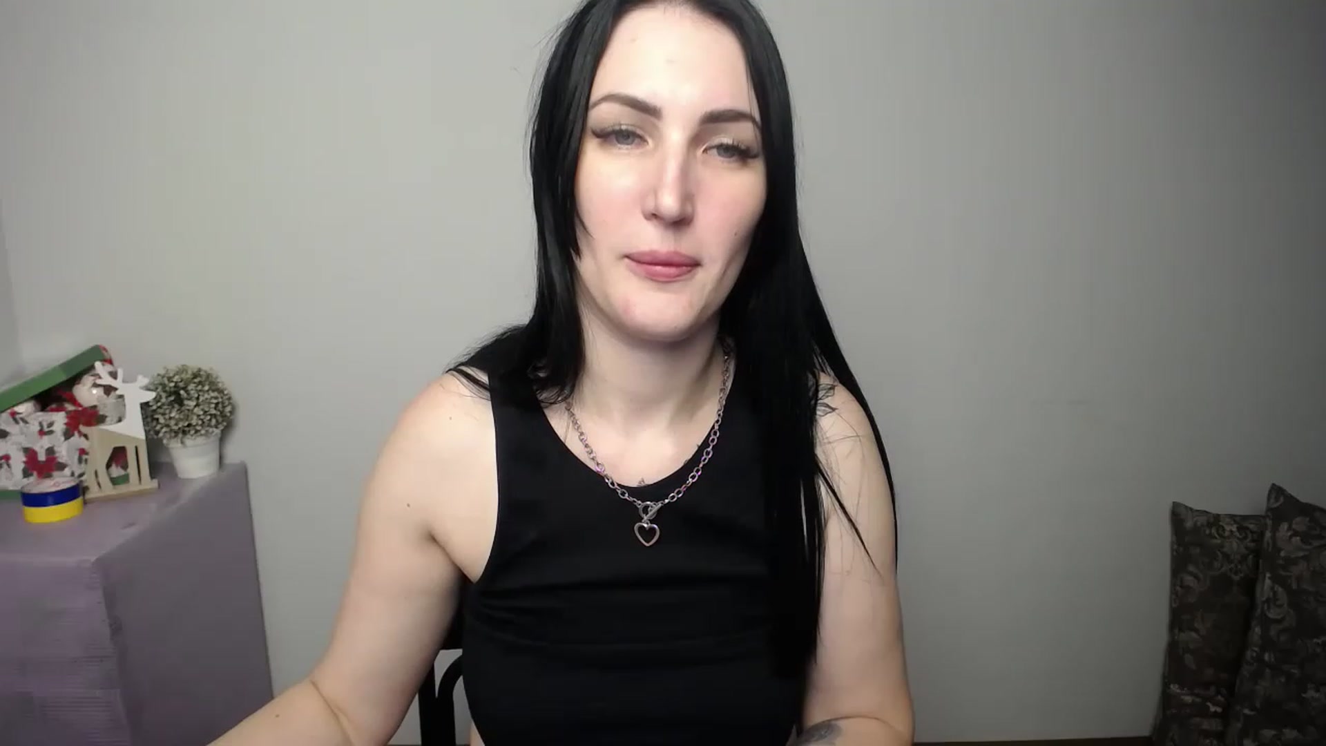 Gallery image thumbnail from MilenaXo_'s myfreecams stream on, 01/19/2023, 03:42 image 18 of 20