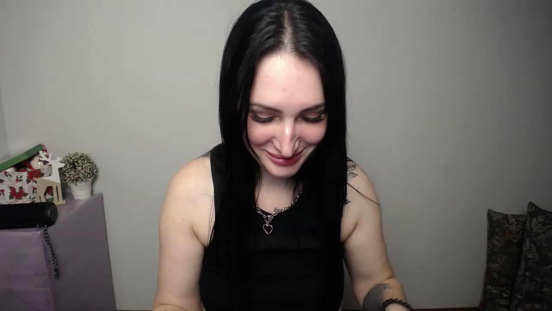 Gallery image thumbnail from MilenaXo_'s myfreecams stream on, 01/19/2023, 03:42 image 16 of 20