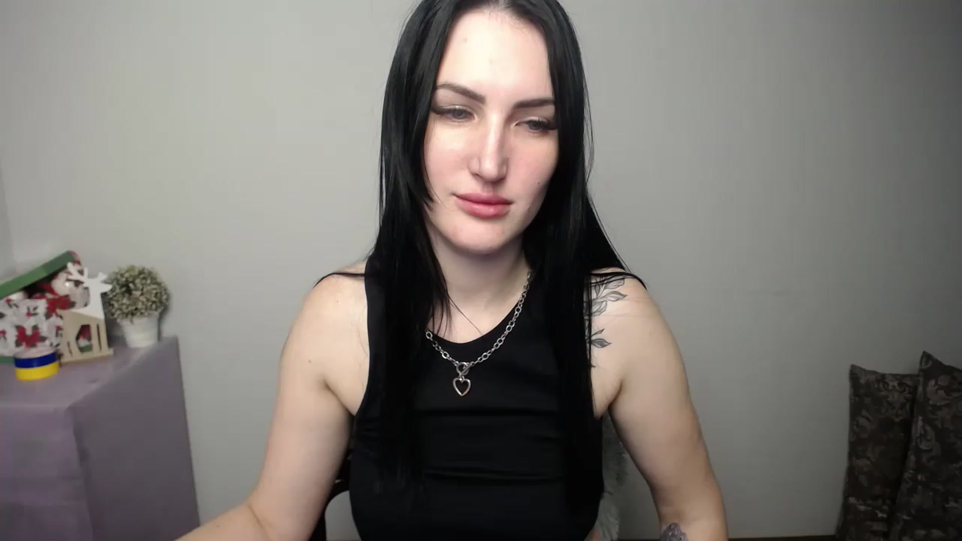 Gallery image thumbnail from MilenaXo_'s myfreecams stream on, 01/19/2023, 03:42 image 19 of 20