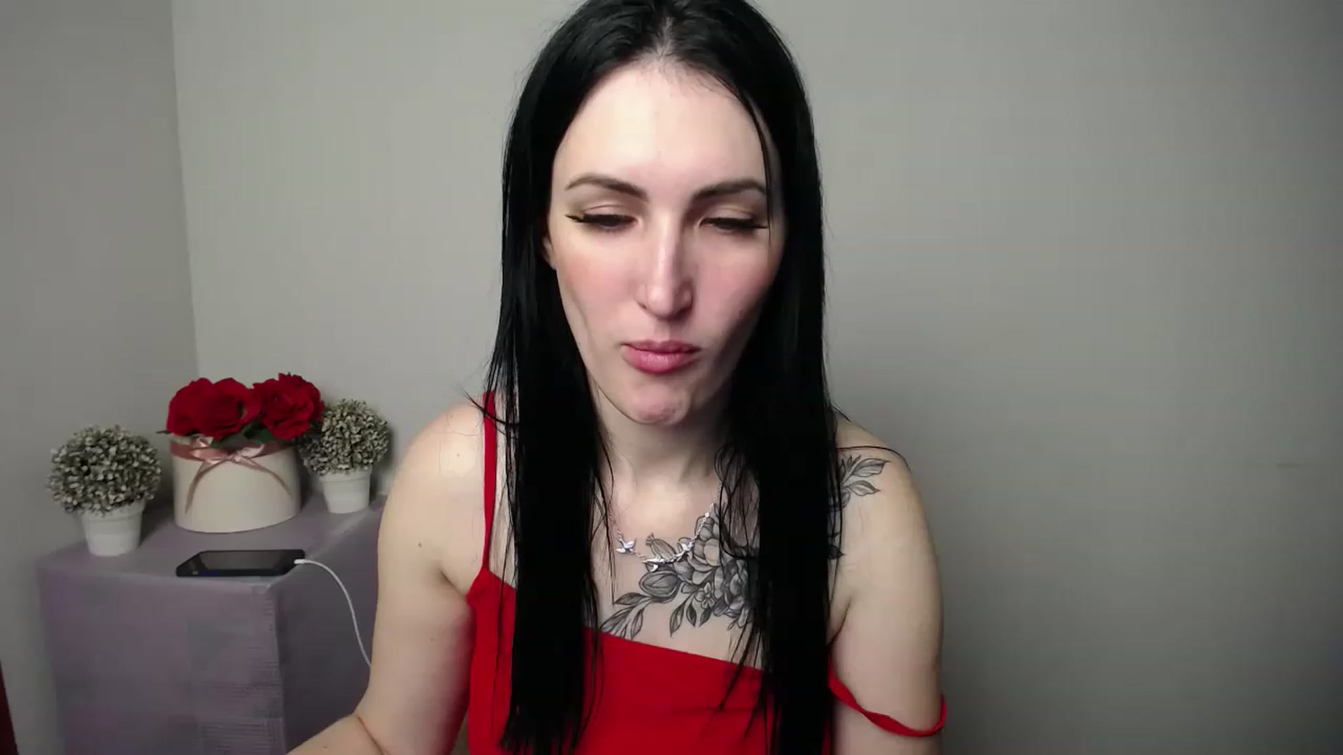 Gallery image thumbnail from MilenaXo_'s myfreecams stream on, 02/12/2023, 23:37 image 5 of 20